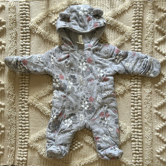 3-6 Months Floral Bunting Suit - Picture 1 of 8